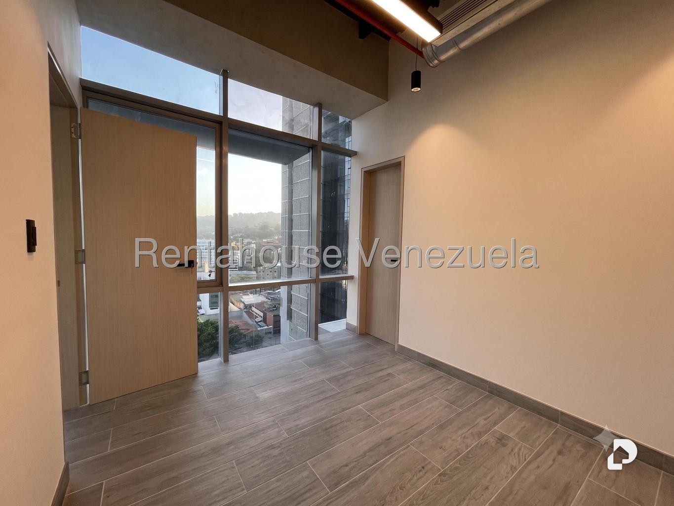 Oficina en Las Mercedes, Caracas