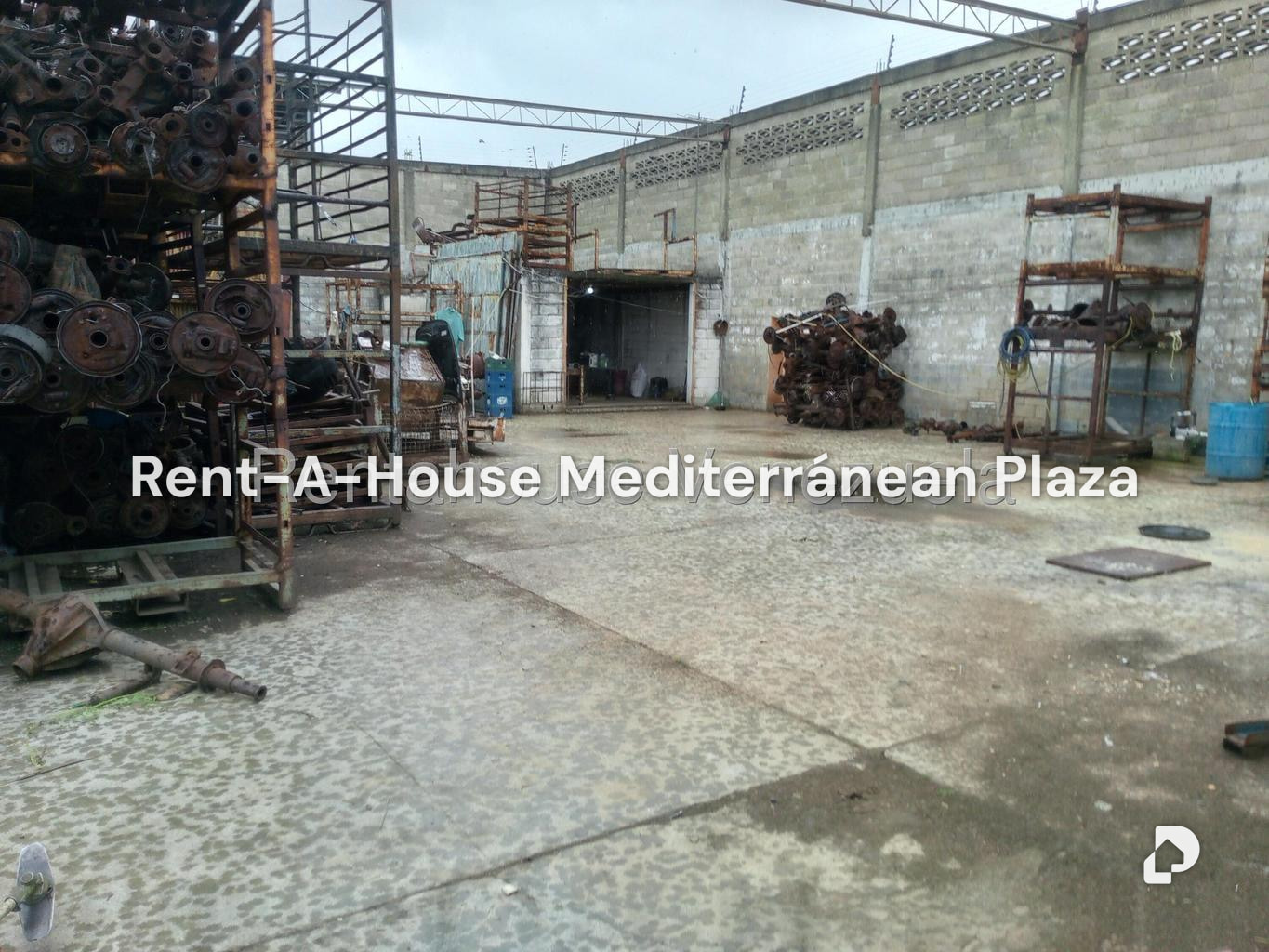 Local comercial en Lizandro Alvarado, Valencia – 13