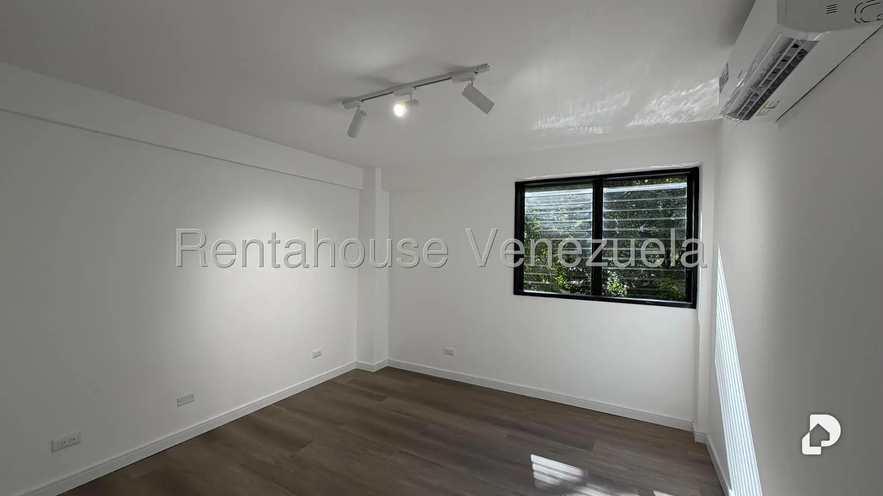 Apartamento en Cerro Verde, Caracas – 16