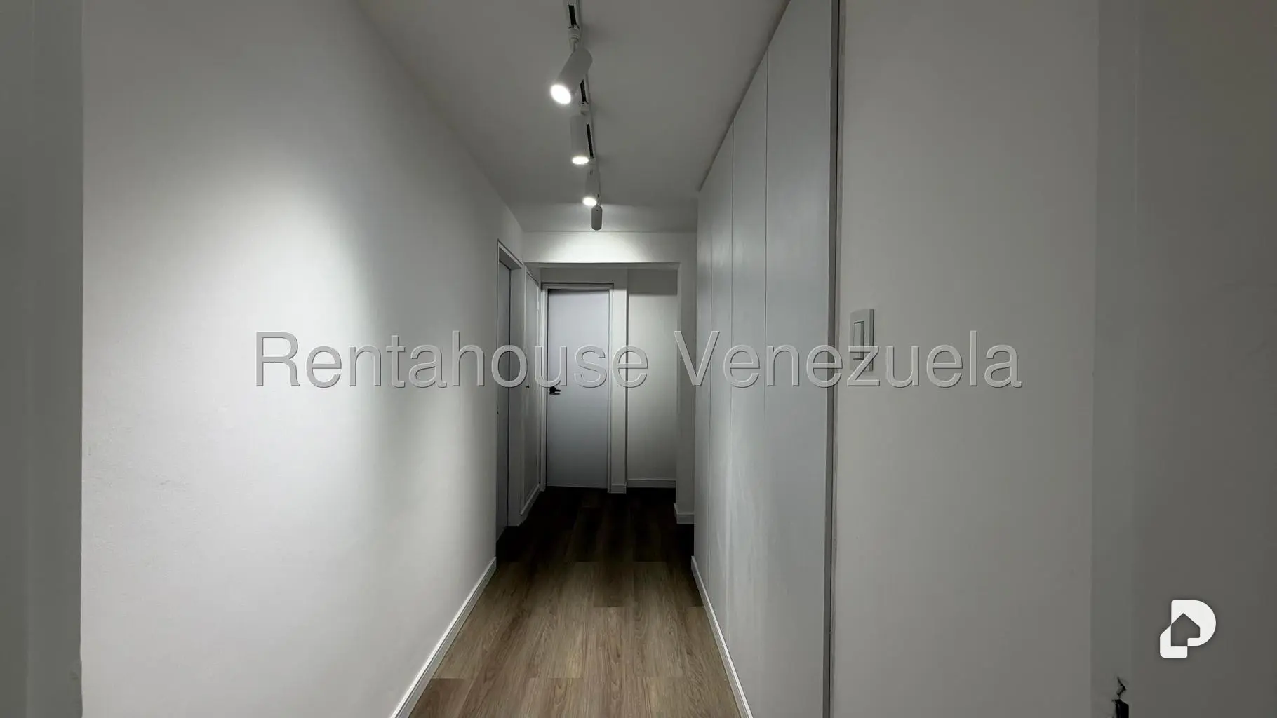 Apartamento en Cerro Verde, Caracas – 18