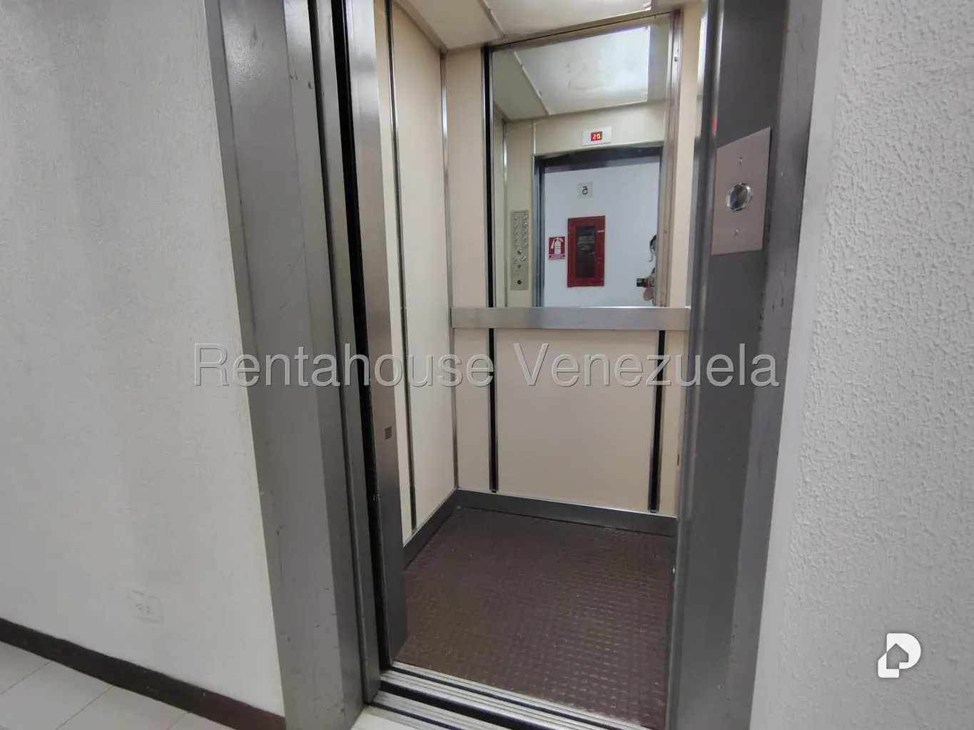 Apartamento en Guaicay, Caracas – 3