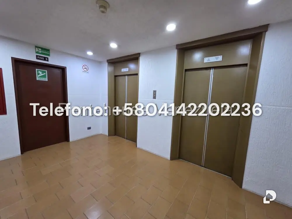 Oficina en Los Dos Caminos, Caracas – 24