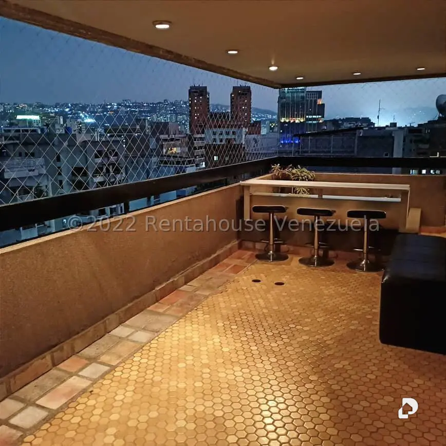 Apartamento en La Florida, Caracas – 11