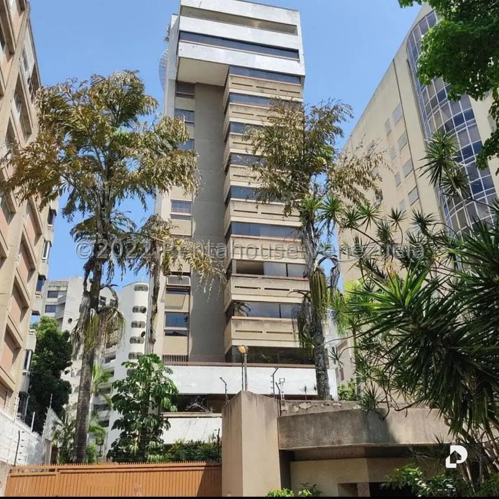 Apartamento en La Florida, Caracas – 1