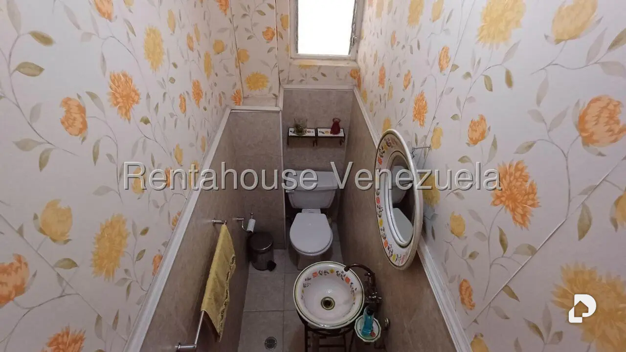 Casa en Prados del Este, Caracas – 18