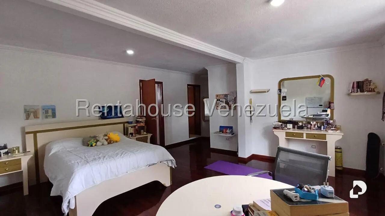 Casa en Prados del Este, Caracas – 22