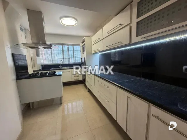 Apartment in Santa María, Maracaibo – 17