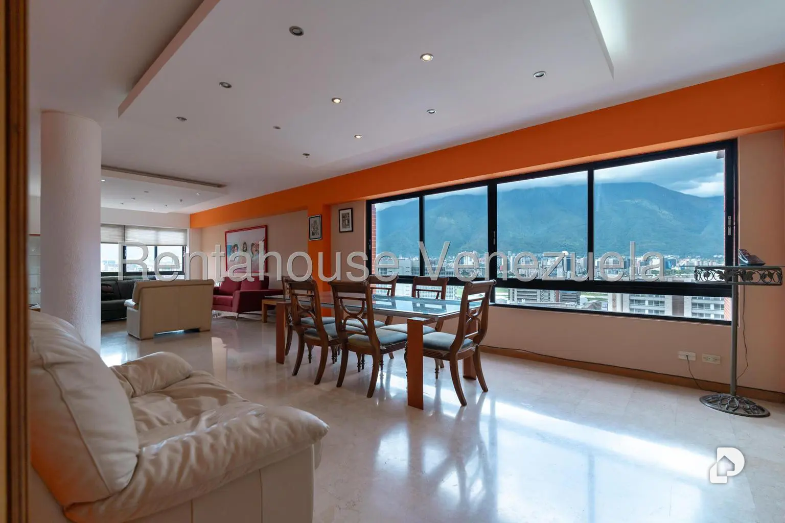 Apartamento en Lomas de Las Mercedes, Caracas – 16