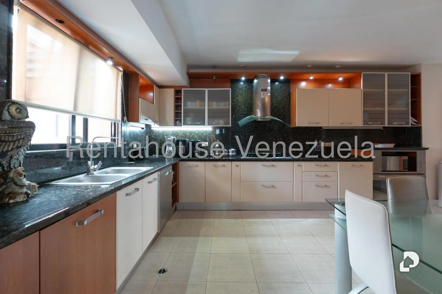 Apartamento en Lomas de Las Mercedes, Caracas – 20