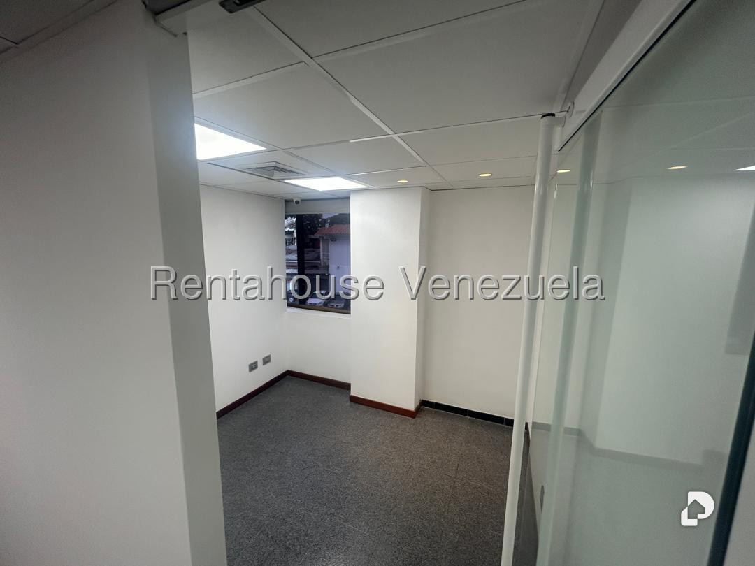 Local comercial en Las Mercedes, Caracas – 2