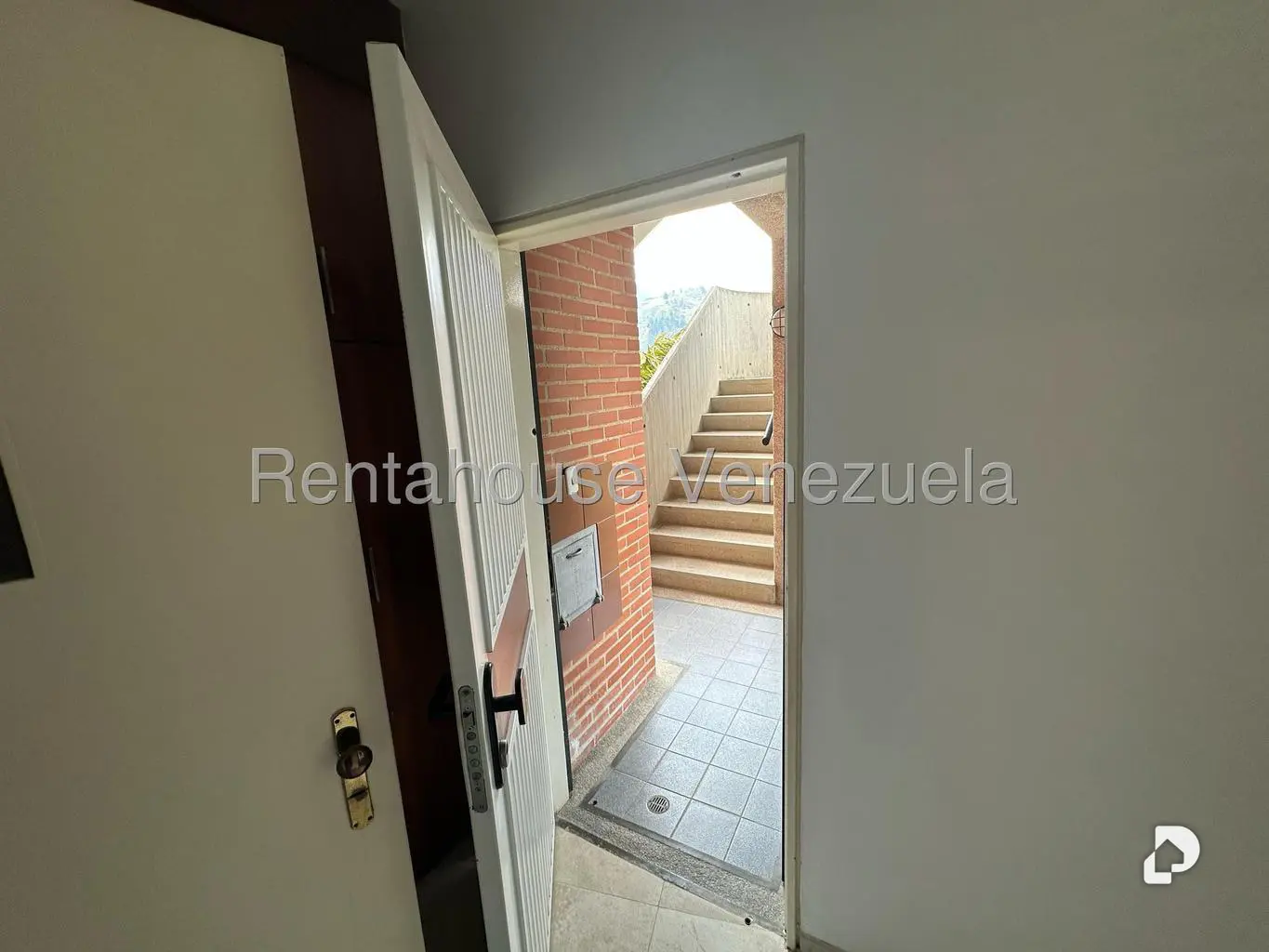 Apartamento en La Trinidad, Caracas – 8
