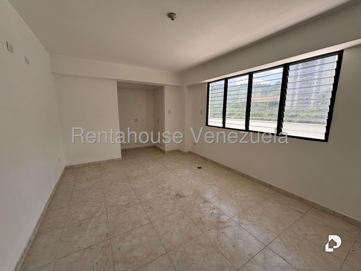 Apartamento en Lomas del Avila, Caracas – 12