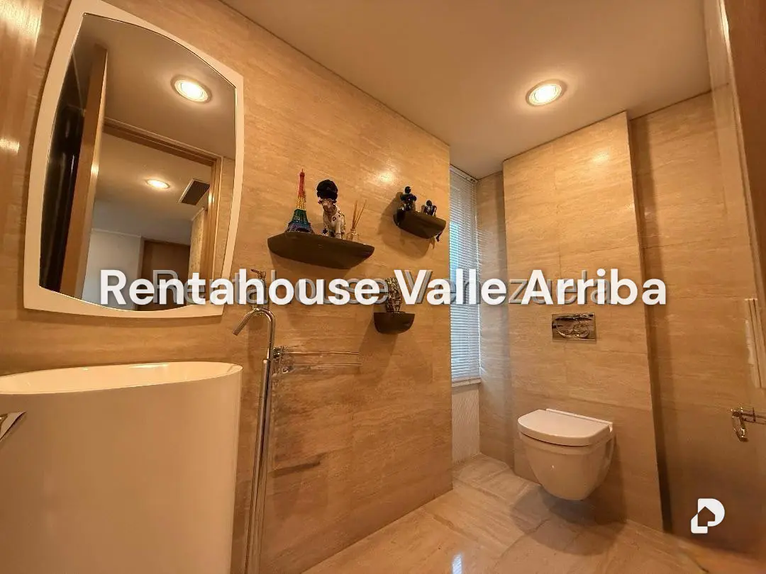 Apartamento en Campo Alegre, Caracas – 13