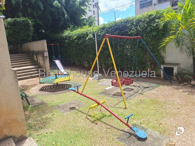 Apartamento en Los Palos Grandes, Caracas – 8