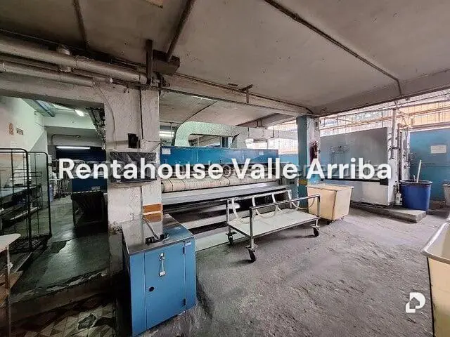 Local comercial en Boleíta Sur, Caracas – 13