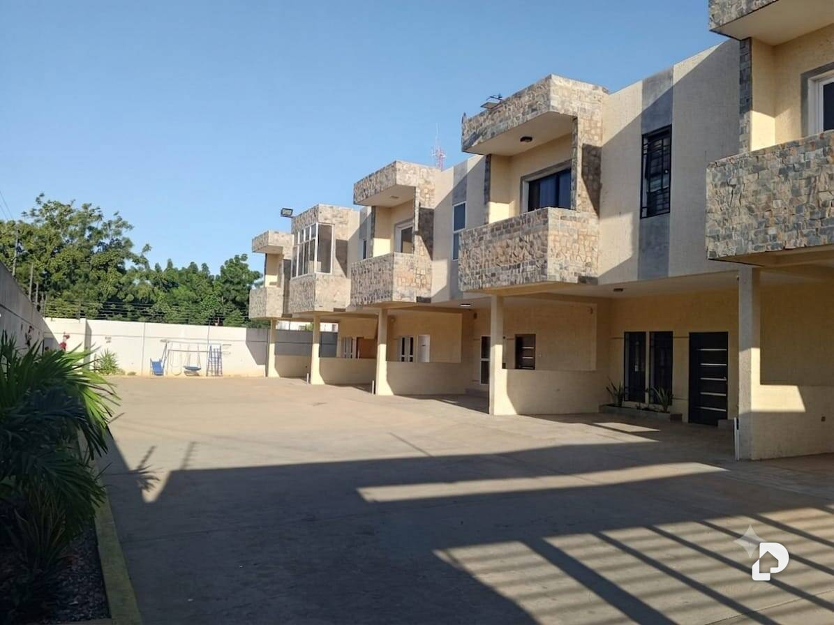 Townhouse en Urbanización Monte Bello, Maracaibo – 2