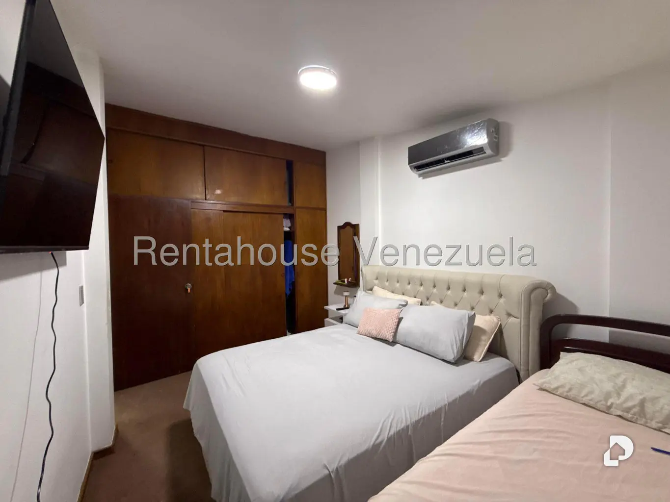 Casa en La Boyera, Caracas – 26