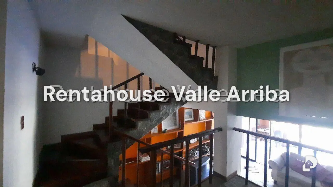 Casa en Lomas de Monte Claro, Caracas – 17