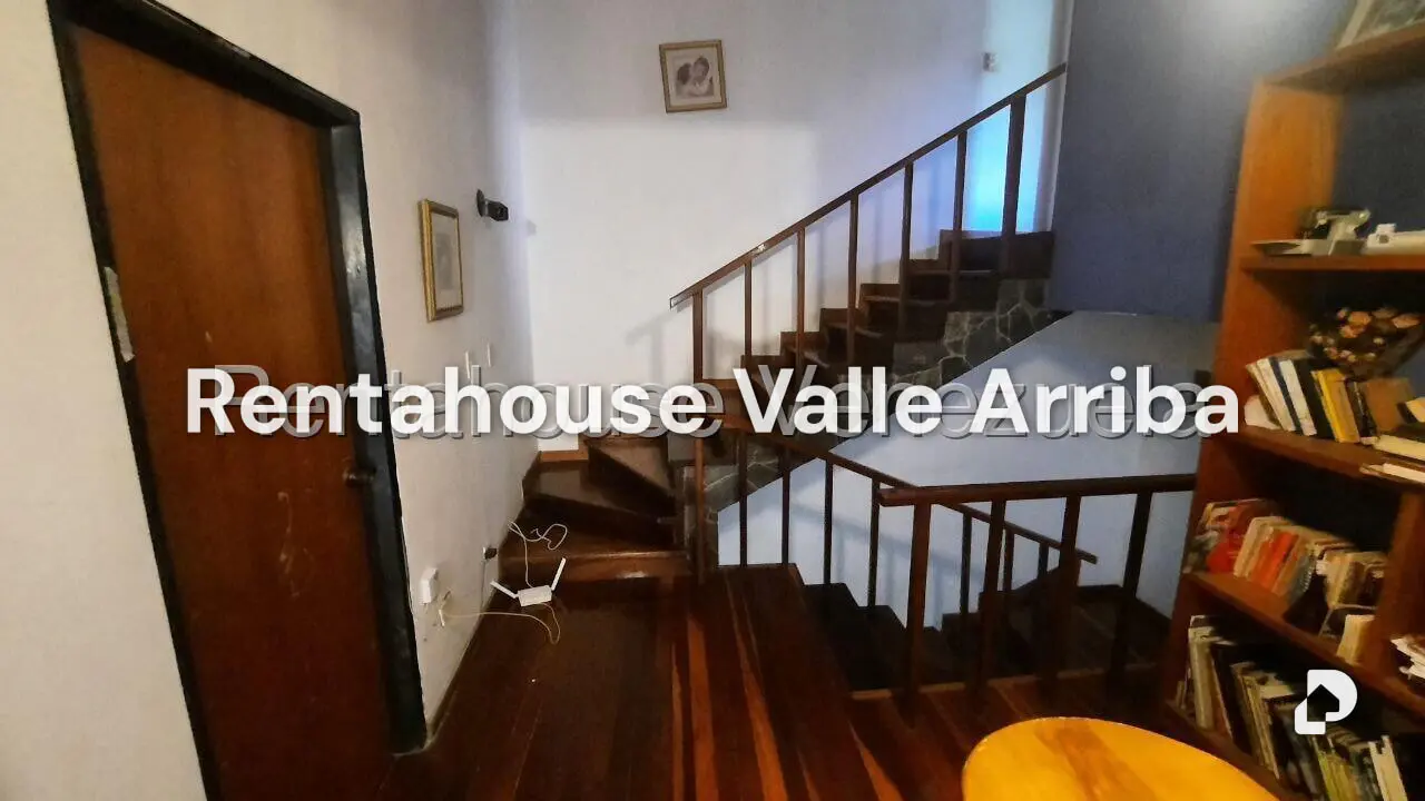Casa en Lomas de Monte Claro, Caracas – 12