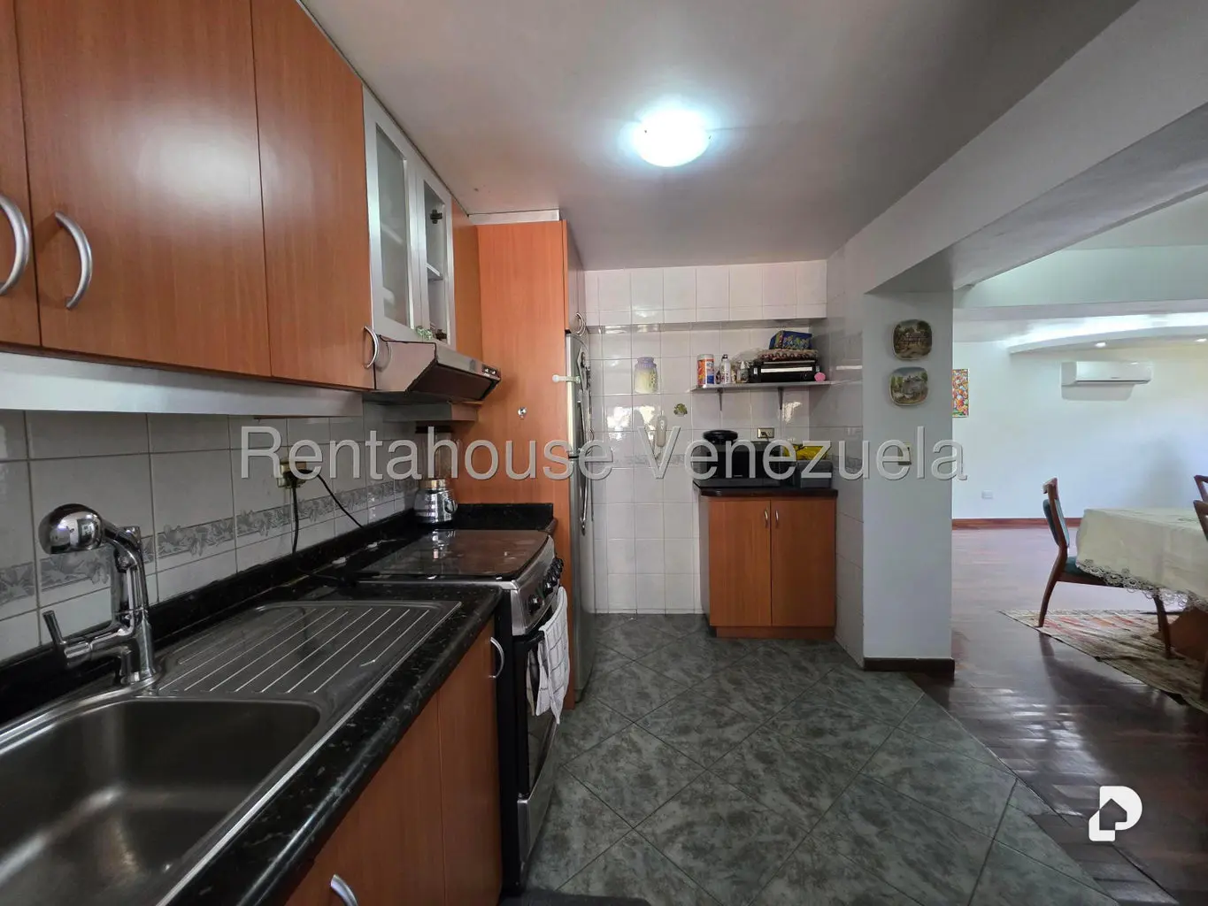 Apartamento en La Bonita, Caracas – 12