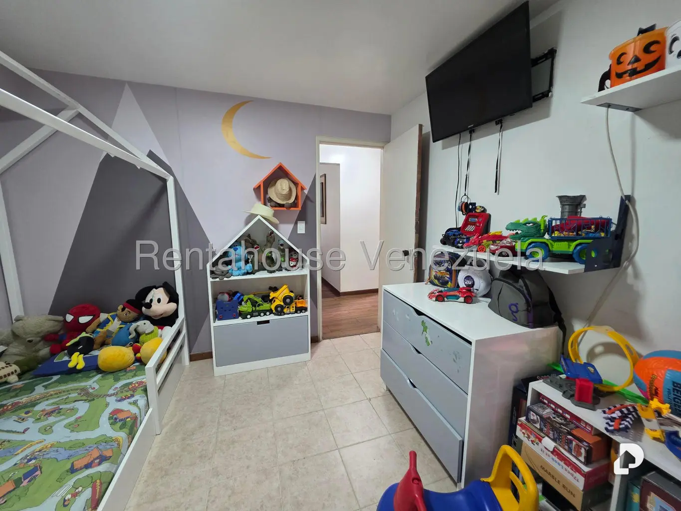 Apartamento en La Bonita, Caracas – 24