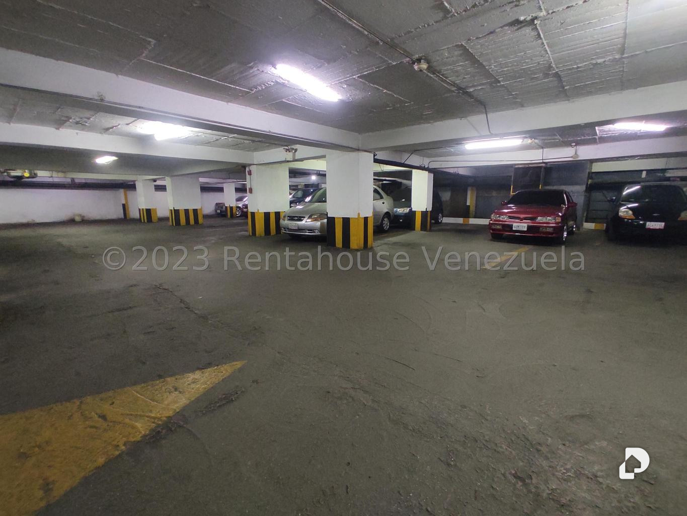 Local comercial en Quinta Crespo, Caracas – 11