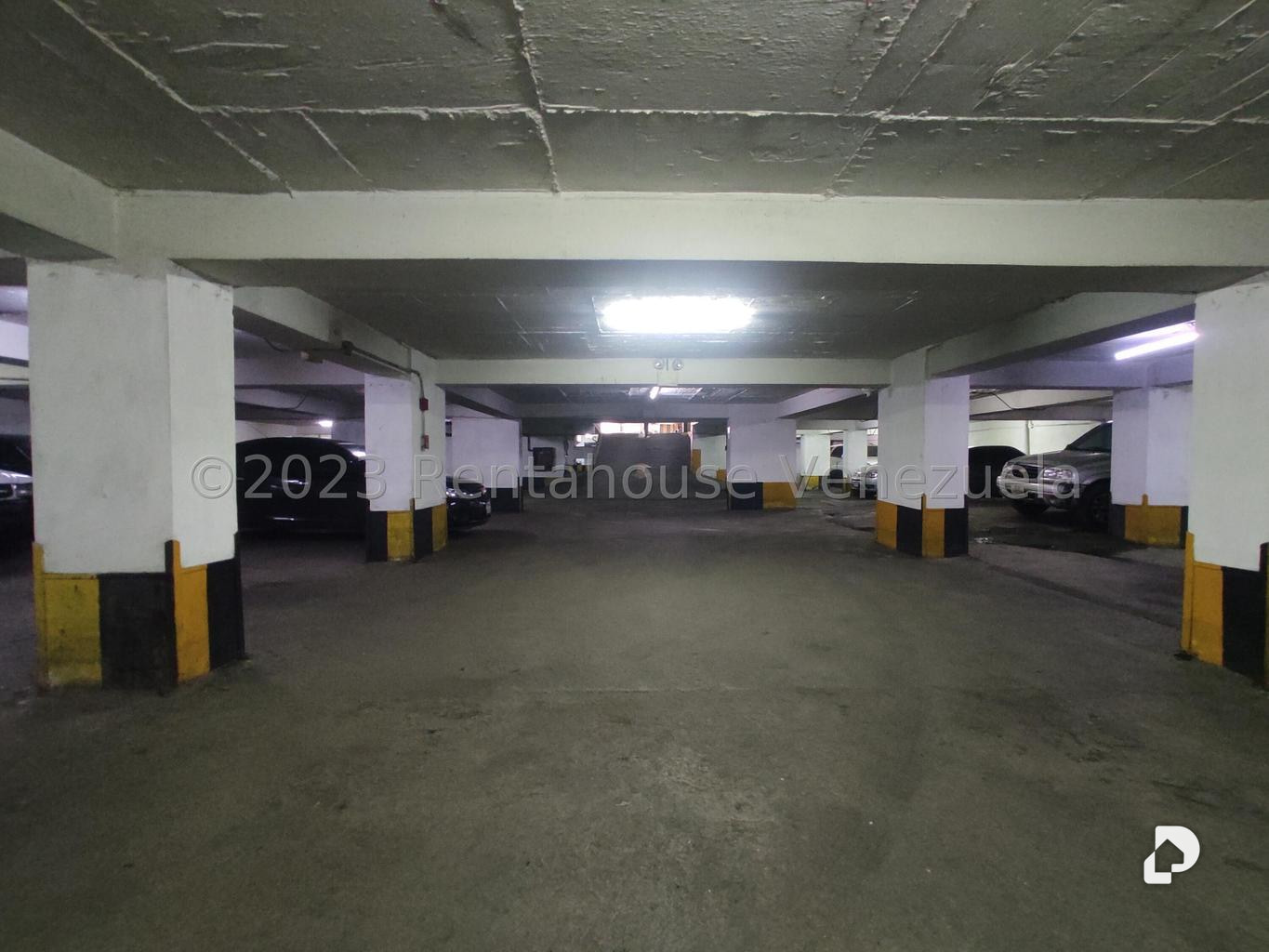 Local comercial en Quinta Crespo, Caracas – 8