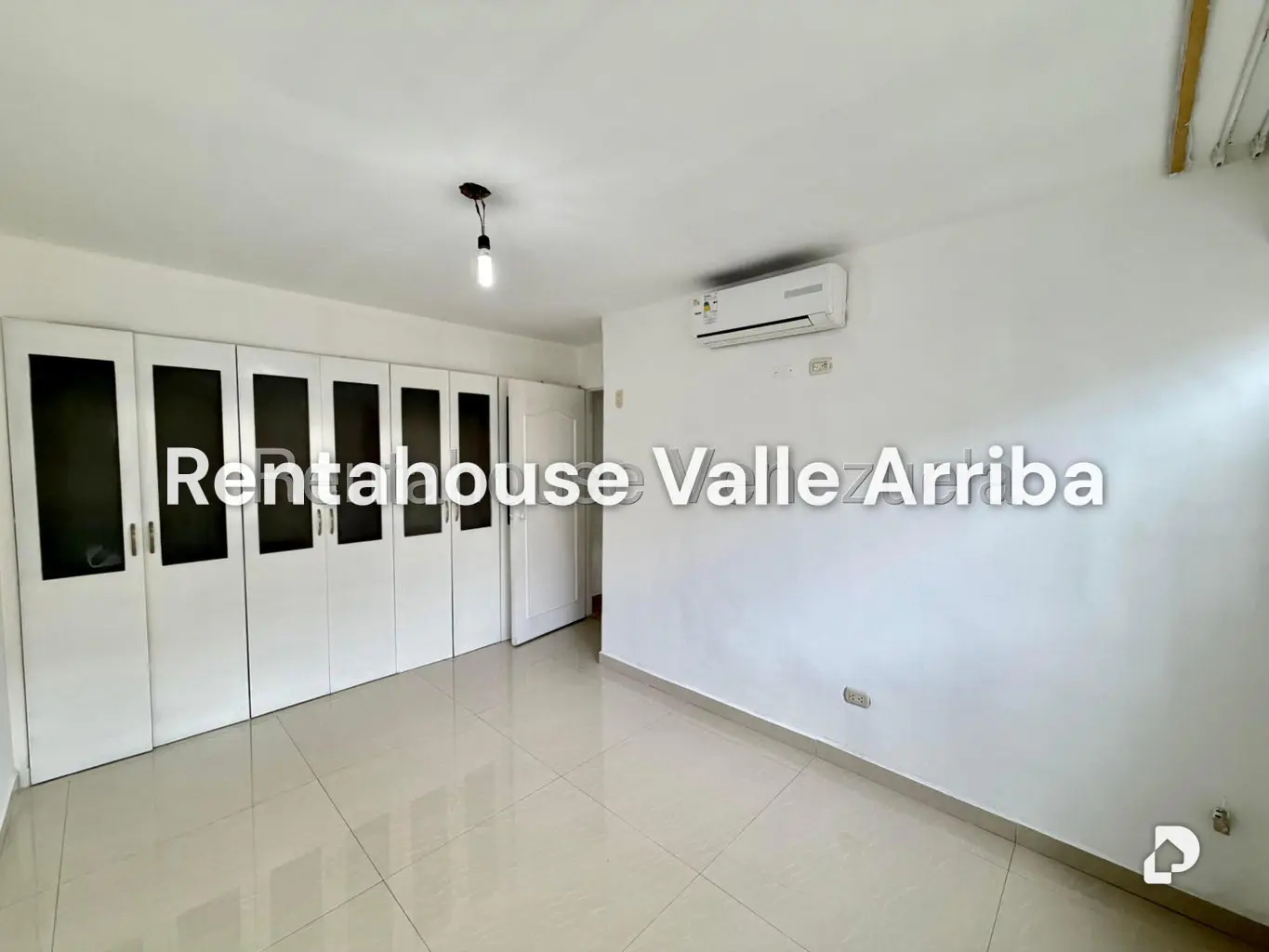 Apartamento en La Urbina, Caracas – 17