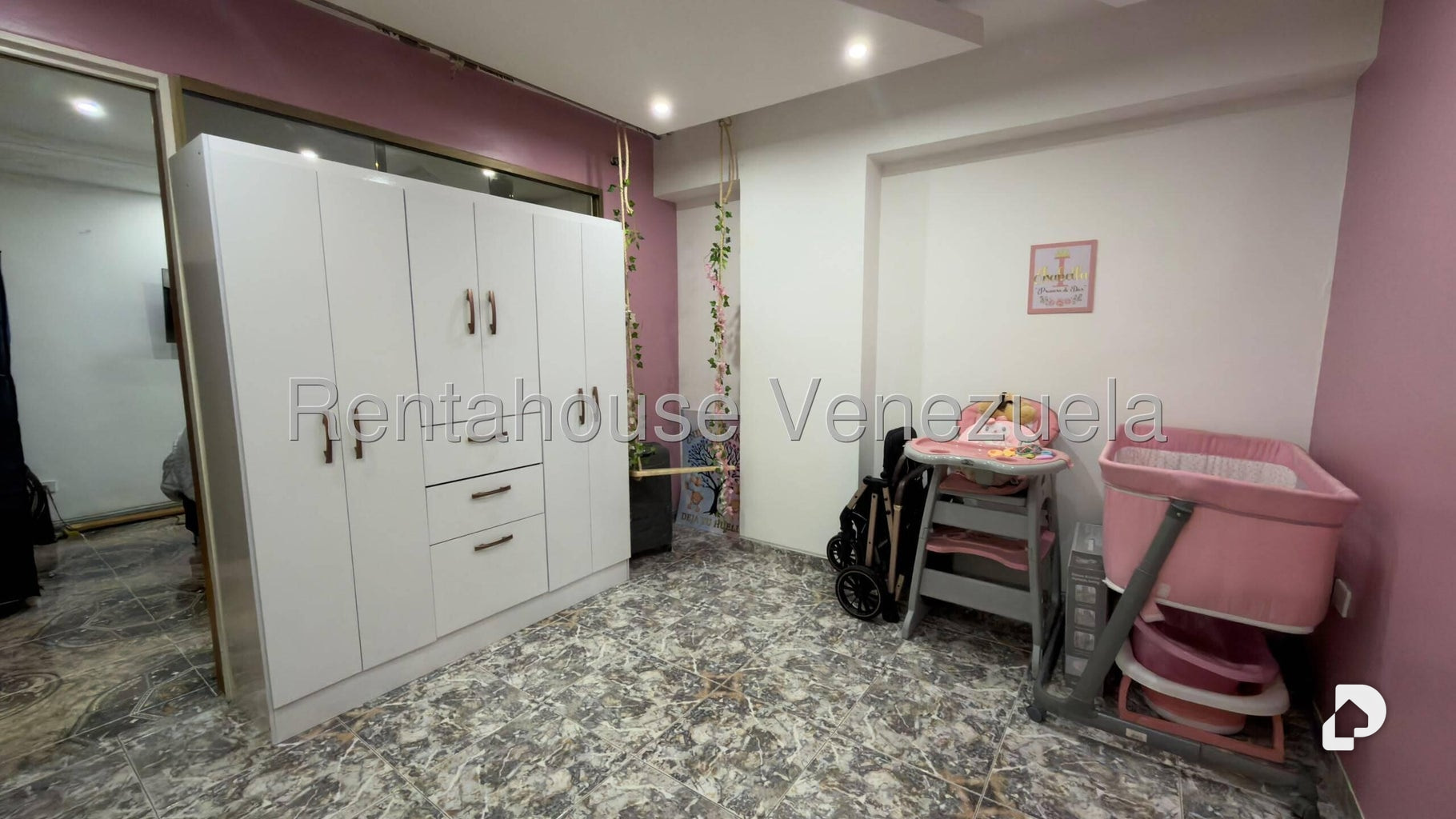Apartamento en Los Ruices, Caracas – 24