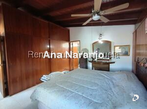 House in Prados del Este, Caracas – 25