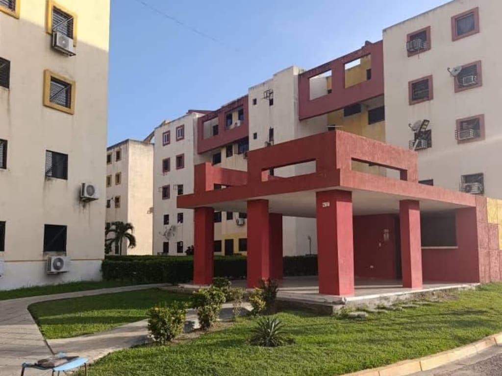 Apartamento en Los Guayos - 1