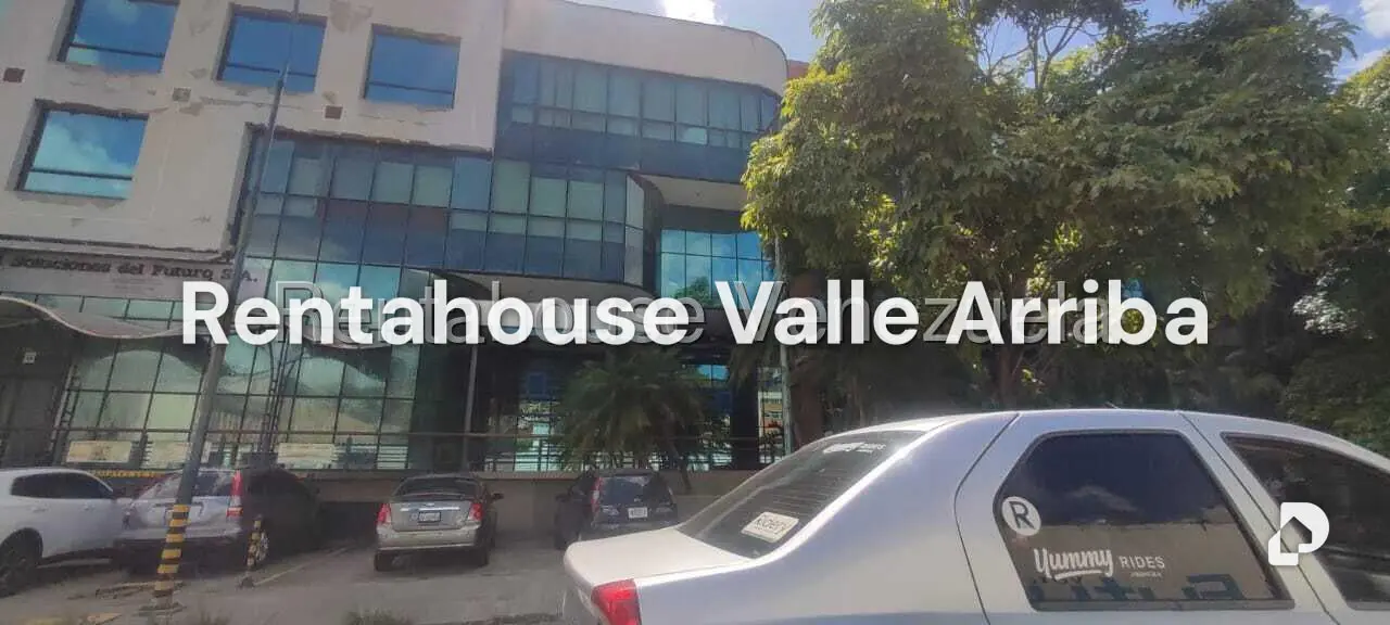 Local comercial en La Urbina, Caracas – 30