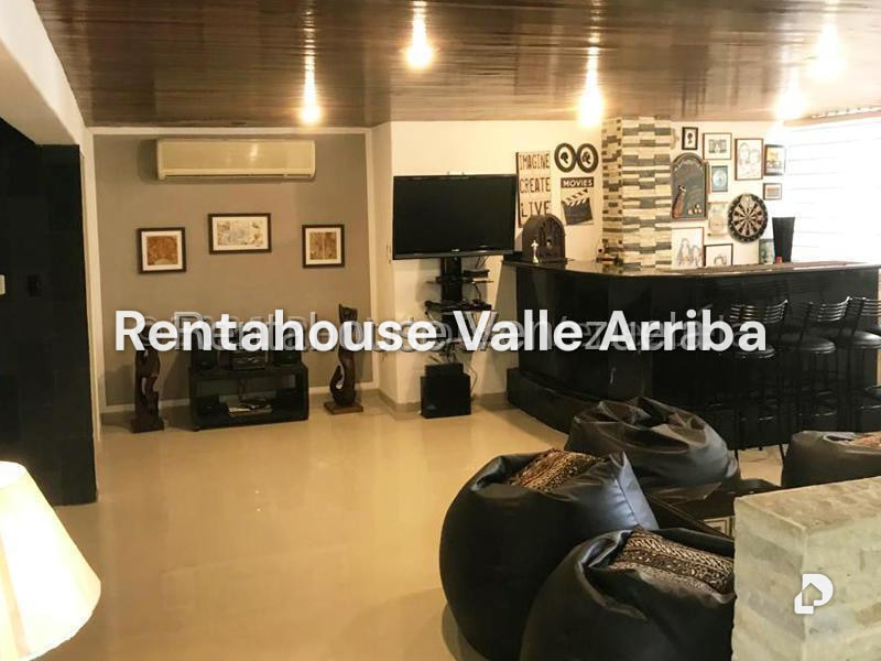 Apartamento en Santa Rosa de Lima, Caracas