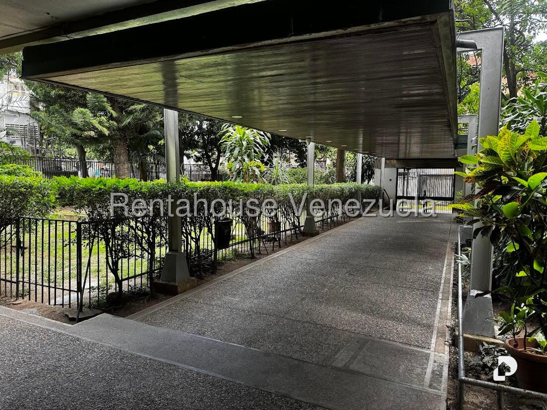 Apartamento en San Bernardino, Caracas – 2