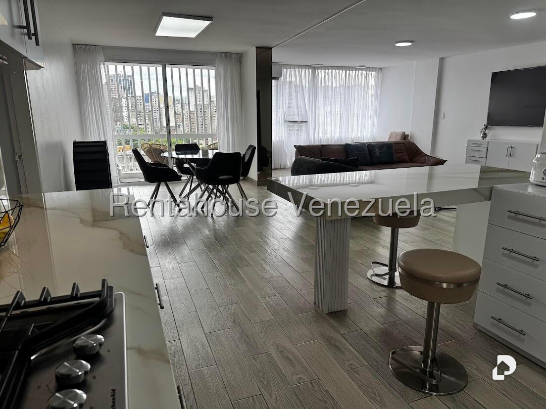 Apartamento en San Bernardino, Caracas – 12