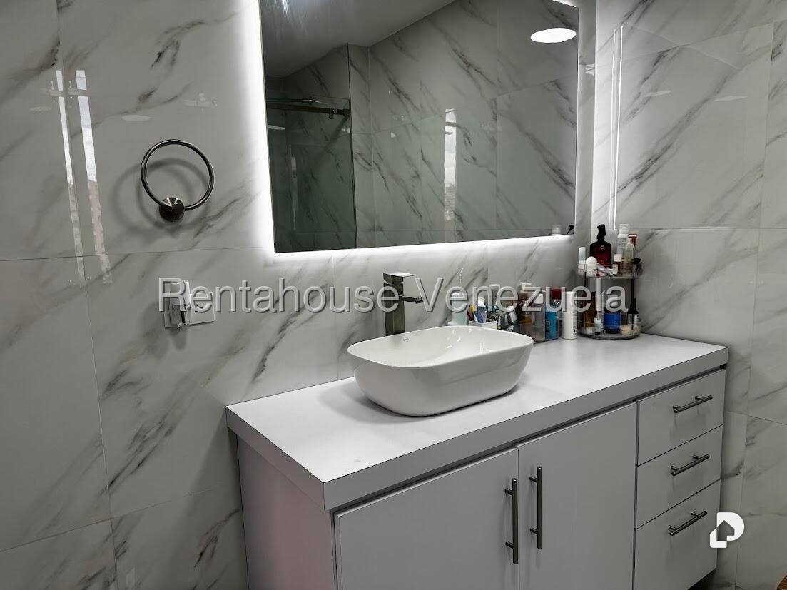 Apartamento en San Bernardino, Caracas – 16