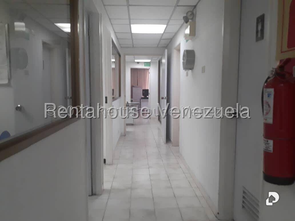 Edificio en La Urbina, Caracas – 7