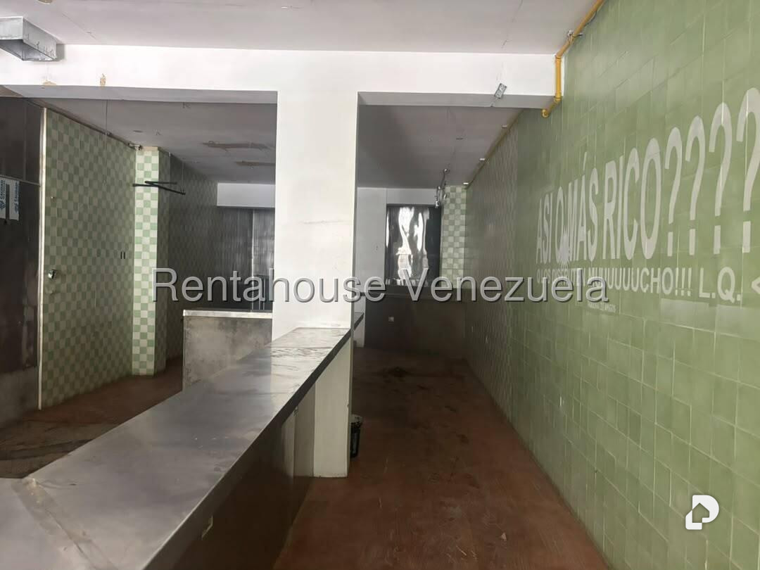 Local comercial en Parroquia La Candelaria, Caracas – 3