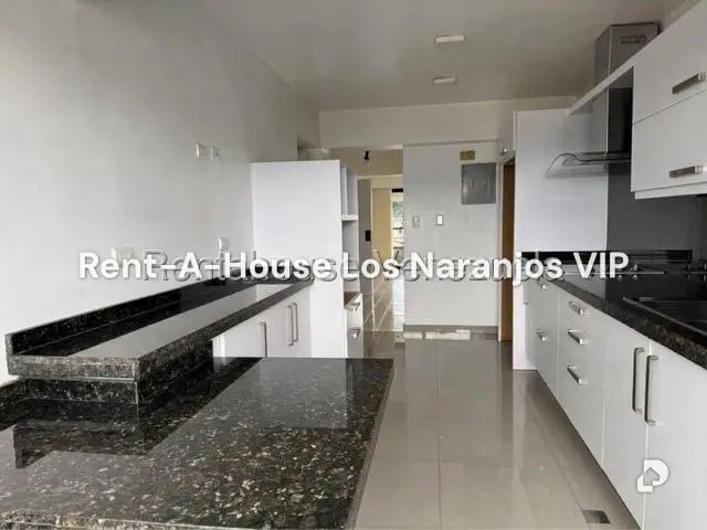 Apartamento en Prados del Este, Caracas – 2