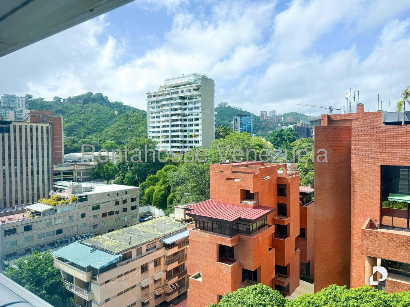 Office in Las Mercedes, Caracas – 19