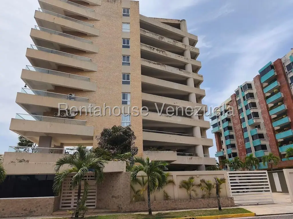 Apartamento en Puerto Encantado, Higuerote - 1