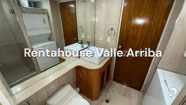 Apartment in Valle Arriba, Caracas – 11
