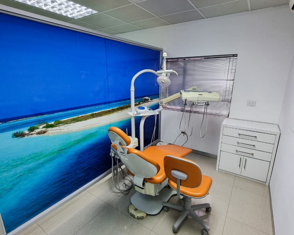 Local comercial en Catia La Mar - 1