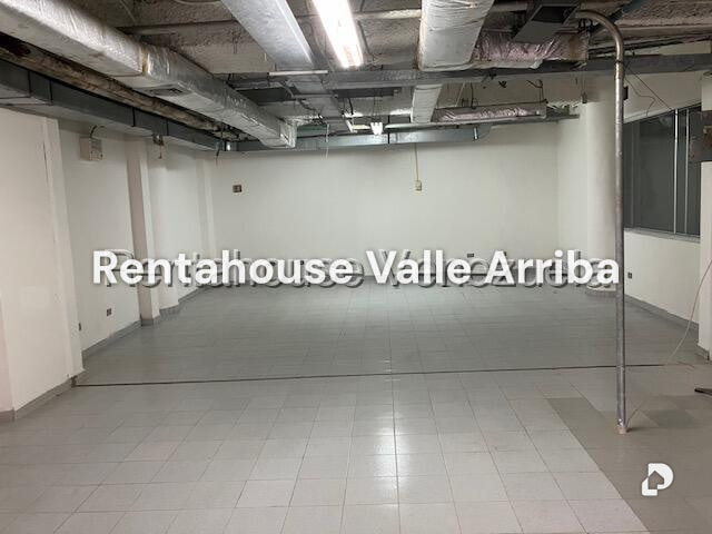 Local comercial en Parroquia Catedral, Caracas – 15