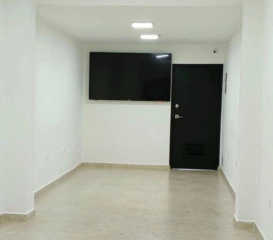 Office in Tierra Negra, Maracaibo - 1