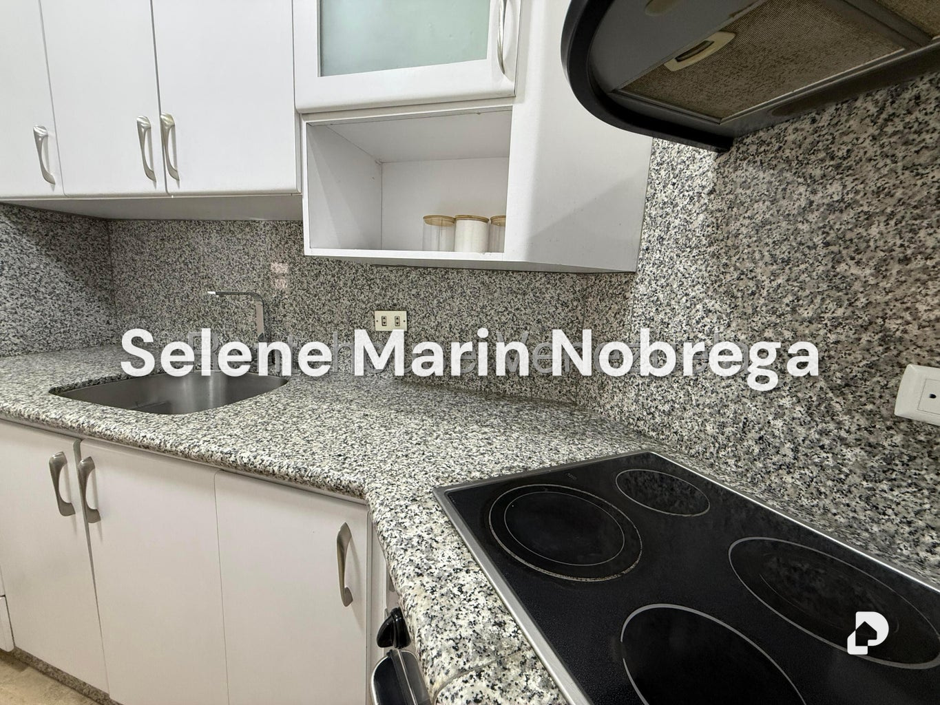 Apartamento en Campo Alegre, Caracas – 24