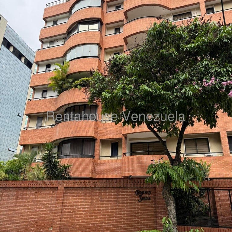 Apartamento en Campo Alegre, Caracas - 1