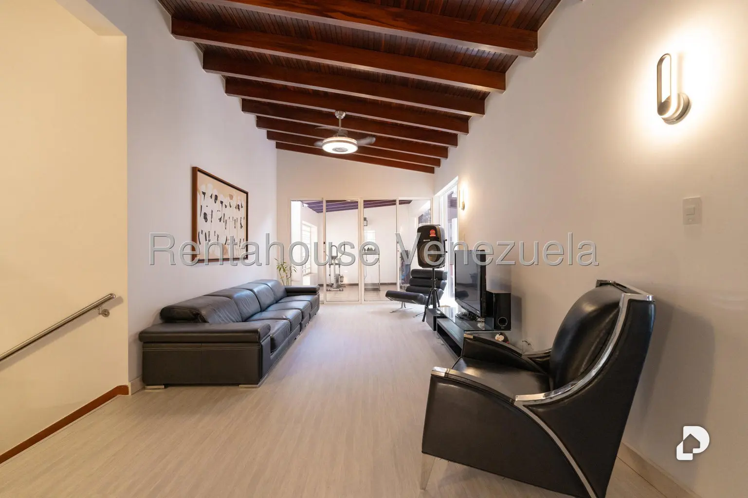 Casa en Santa Fe Norte, Caracas – 25