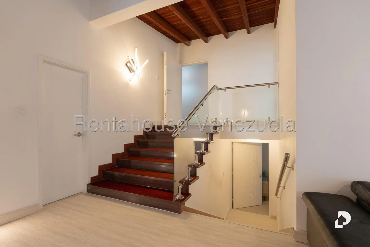 Casa en Santa Fe Norte, Caracas – 28