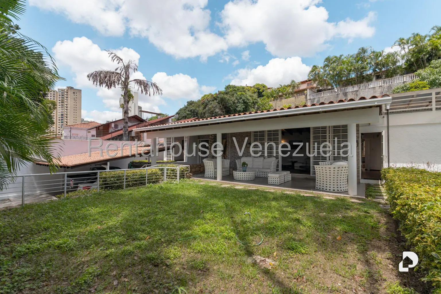 Casa en Santa Fe Norte, Caracas – 1
